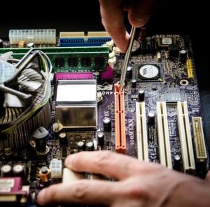 PCB Card Repair Services in Lahore repairit.pk